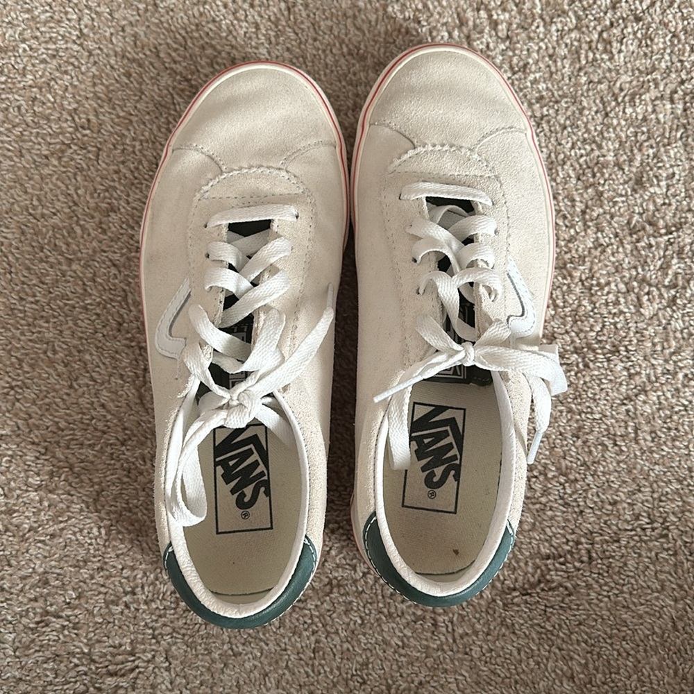 Vans - Picture 7 of 7